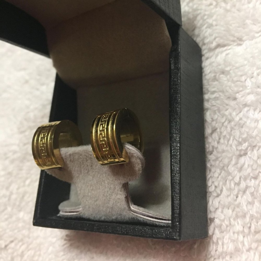EdForce Stainless Steel Gold Hoop Gold Earrings - Picture 3 of 16